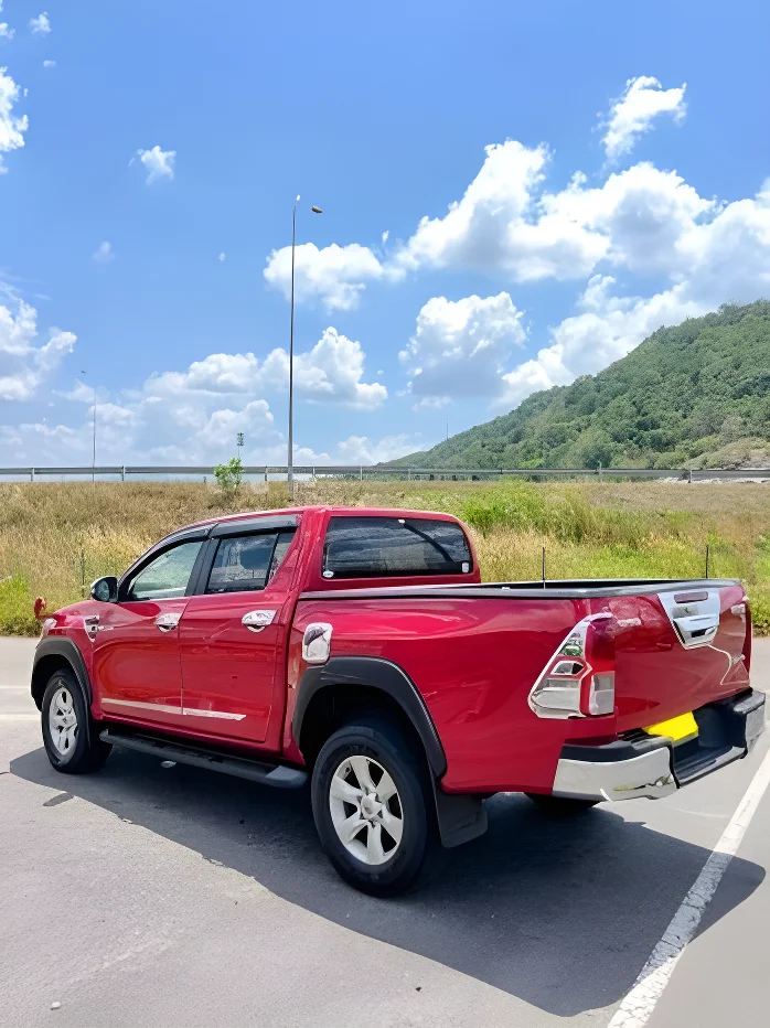 Thumbnail 3 background