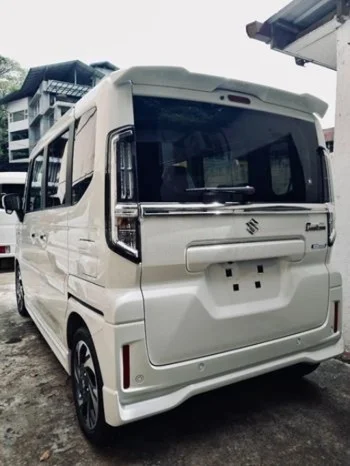 Thumbnail 3 background