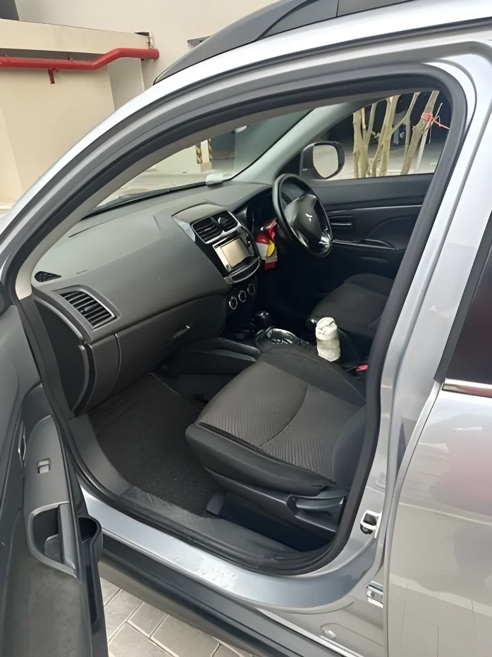 Thumbnail 1 background