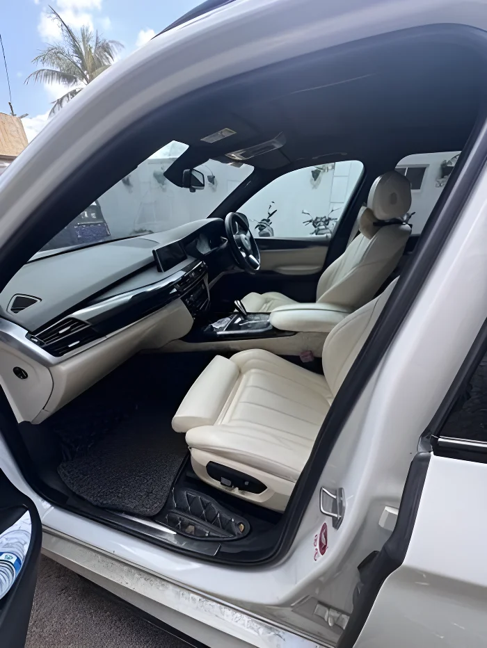 Thumbnail 2 background