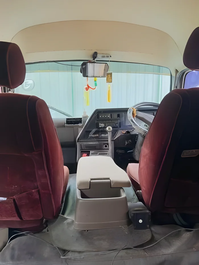 Thumbnail 3 background