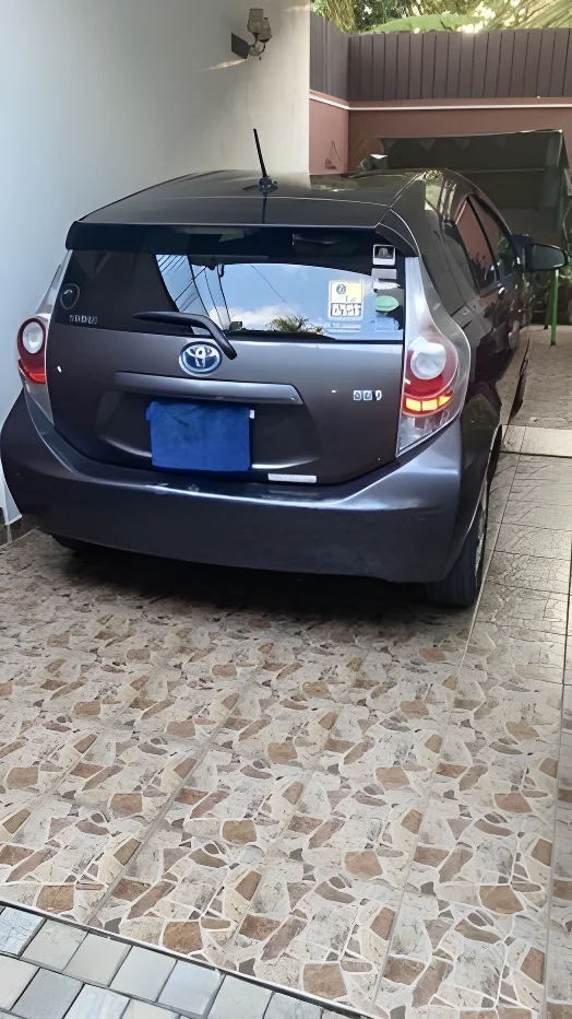 Thumbnail 3 background