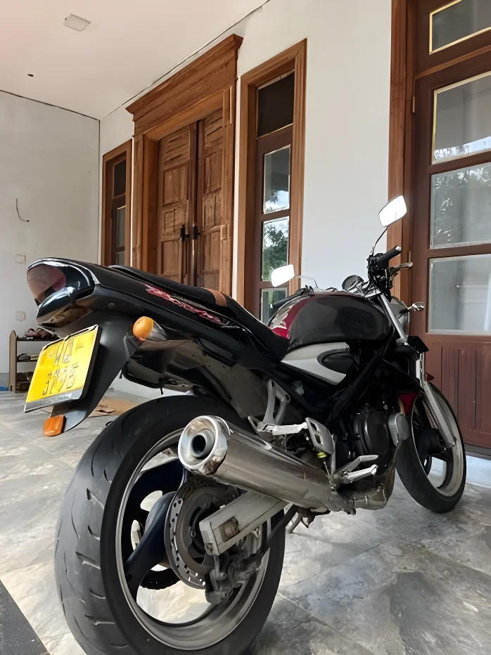 Thumbnail 3 background