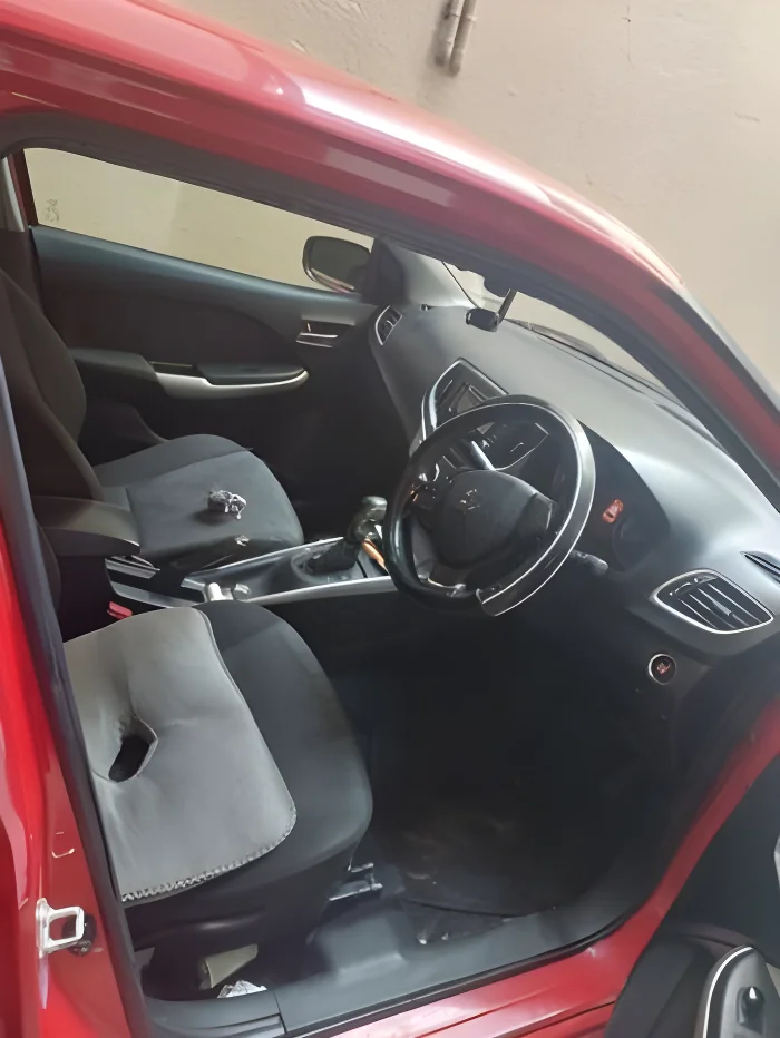 Thumbnail 3 background