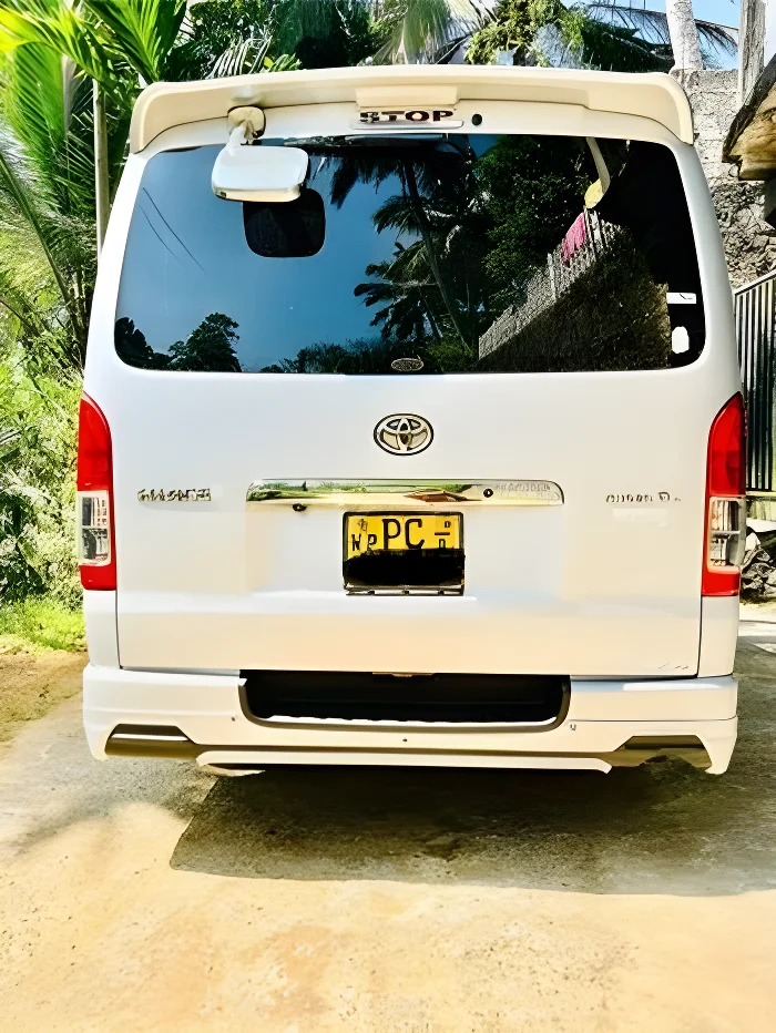 Vehicle image 8 background