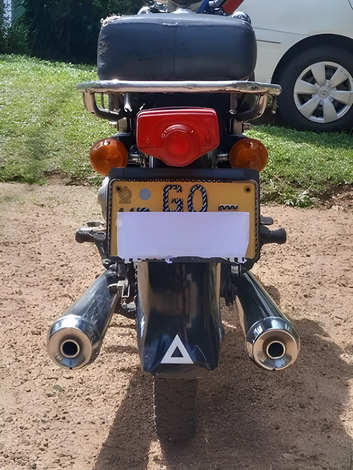 Thumbnail 4 background