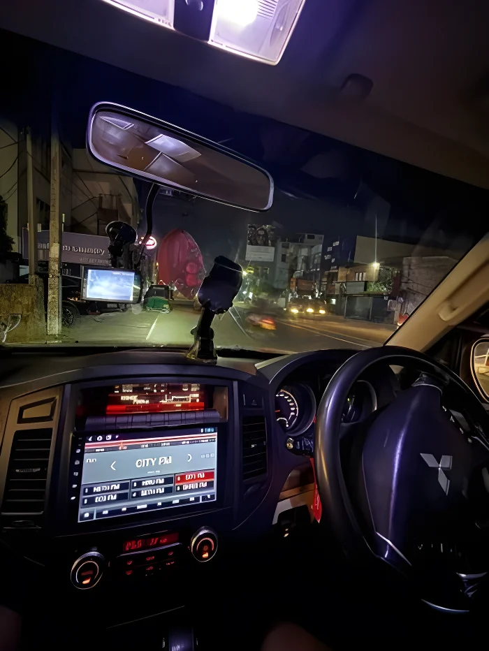 Thumbnail 2 background