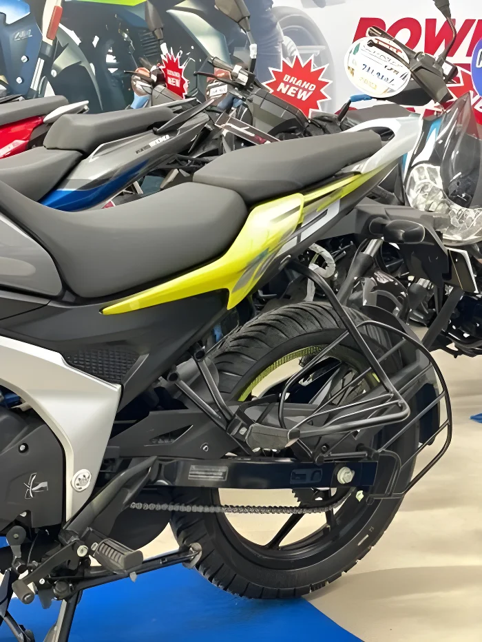 Thumbnail 2 background