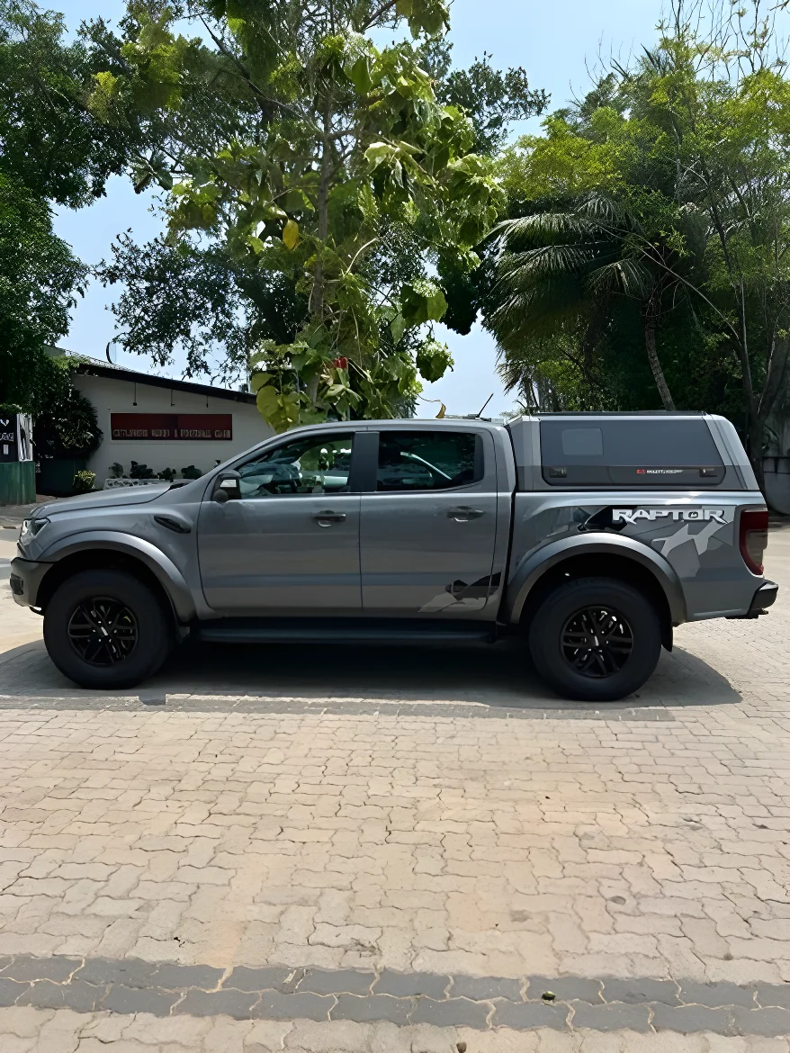 Thumbnail 2 background