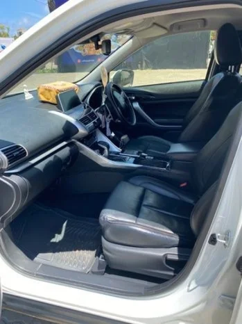 Thumbnail 3 background