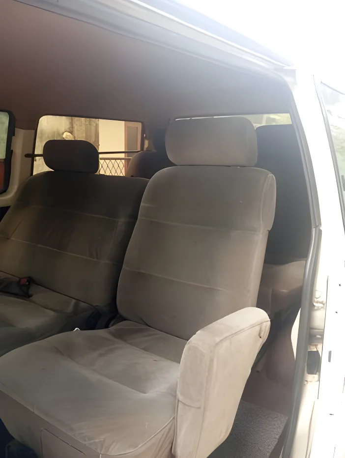 Thumbnail 3 background