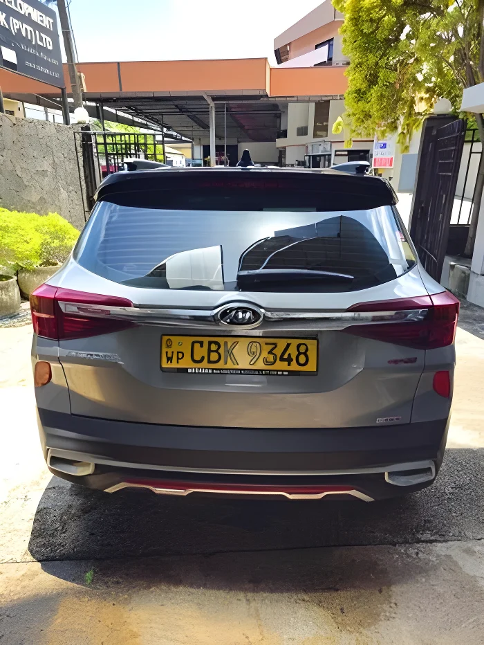 Thumbnail 4 background