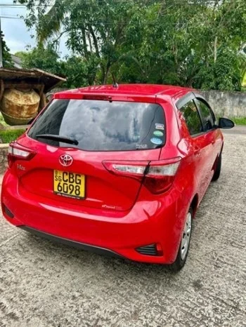 Thumbnail 3 background