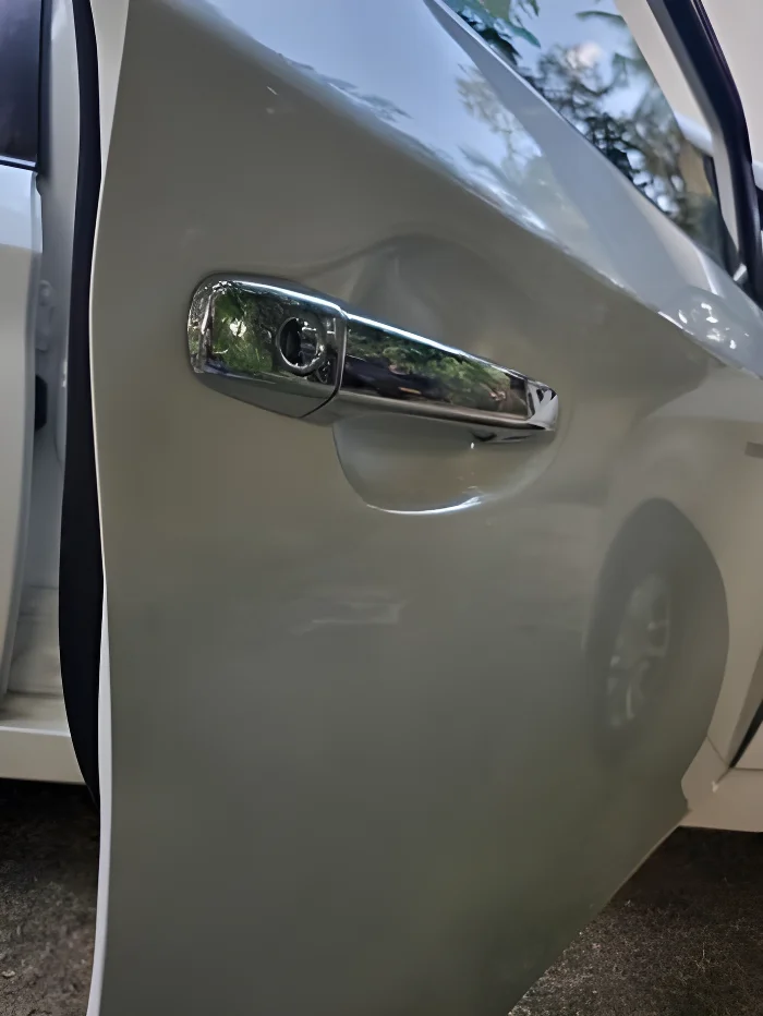 Thumbnail 3 background