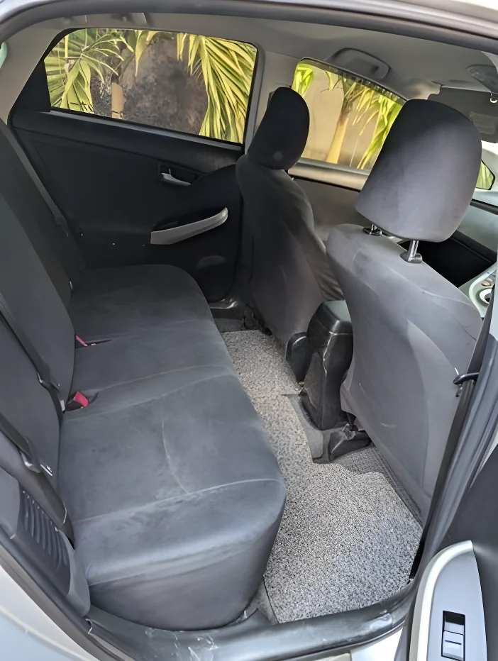 Thumbnail 2 background