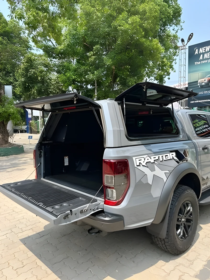 Thumbnail 4 background