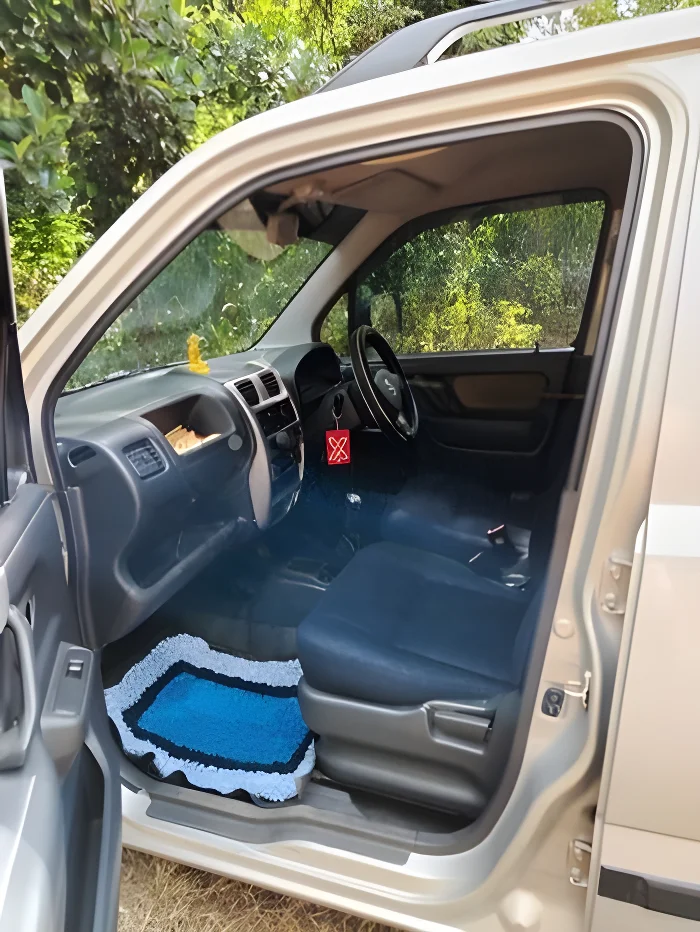 Thumbnail 2 background