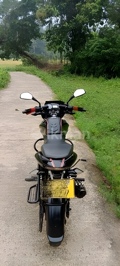 Thumbnail 3 background