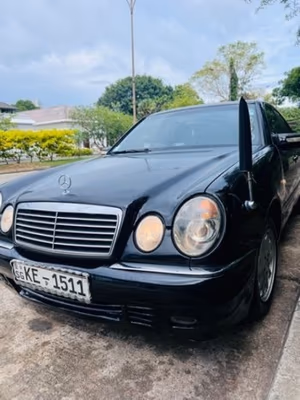 1998 Mercedes Benz E200