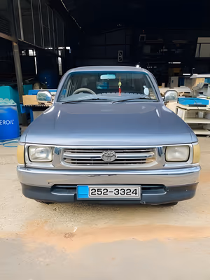 1998 Toyota Hilux