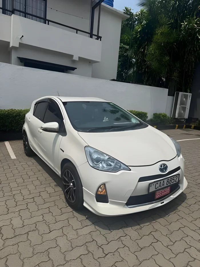 Thumbnail 2 background