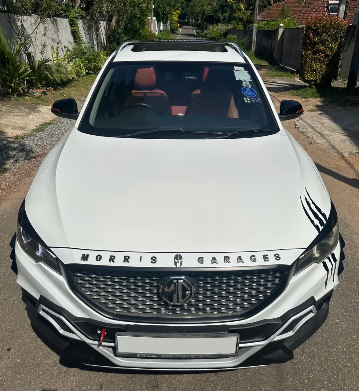 Thumbnail 2 background