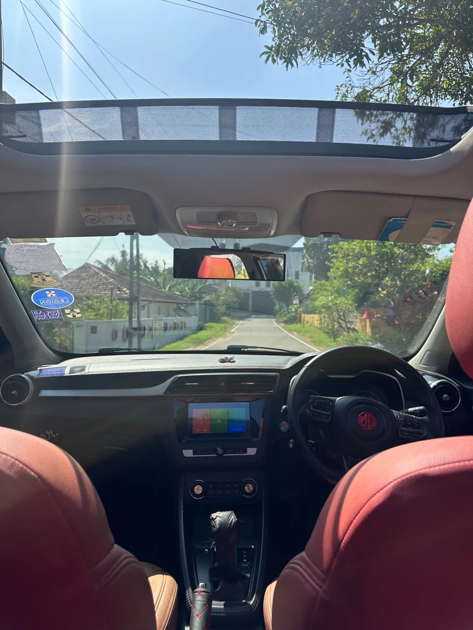 Thumbnail 5 background