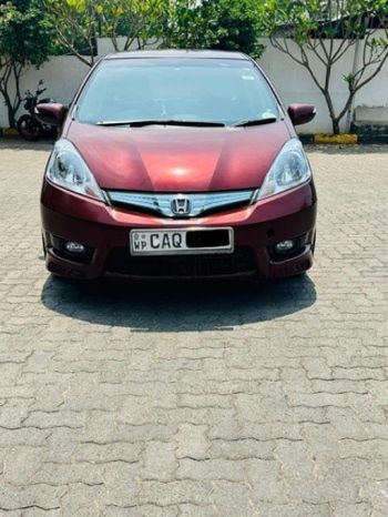 2013 Honda Fit Shuttle