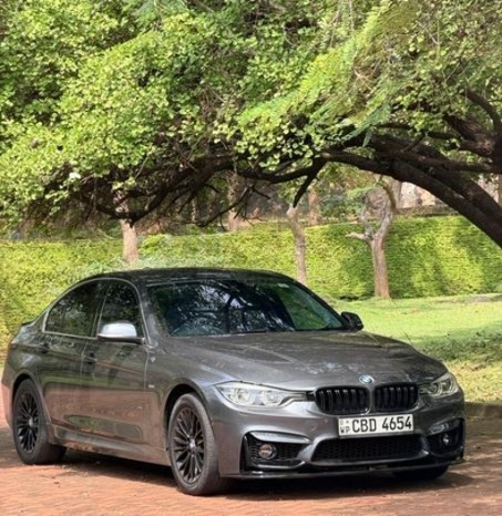 2018 BMW 318i