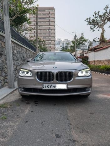 2012 BMW 740Li