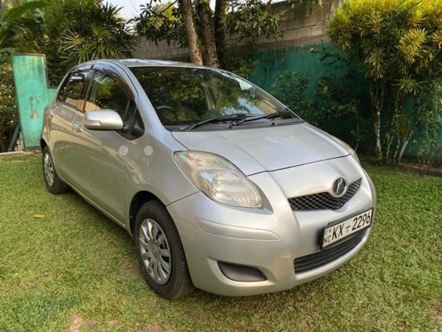 2010 Toyota Vitz