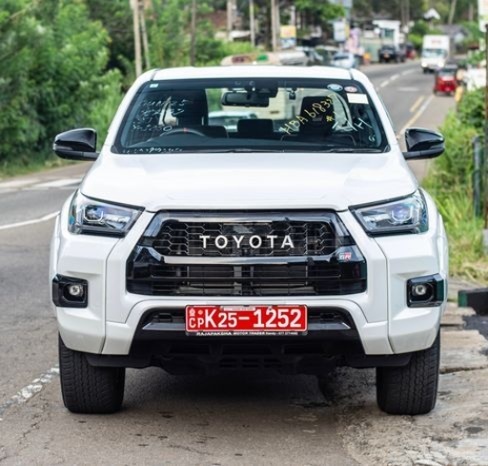 2024 Toyota Hilux