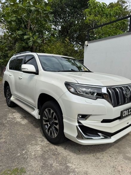 2023 Toyota Land Cruiser Prado