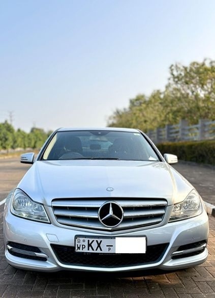 2012 Mercedes Benz C180