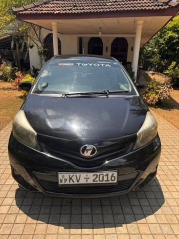 2011 Toyota Vitz